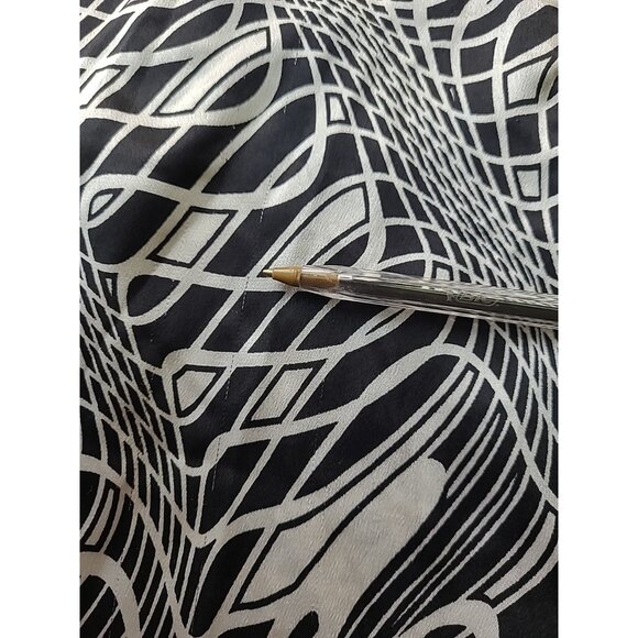 Moonlight Babydoll Top M Black White Geometric 3/4 Bell Sleeve Whimseygoth - Picture 15 of 15